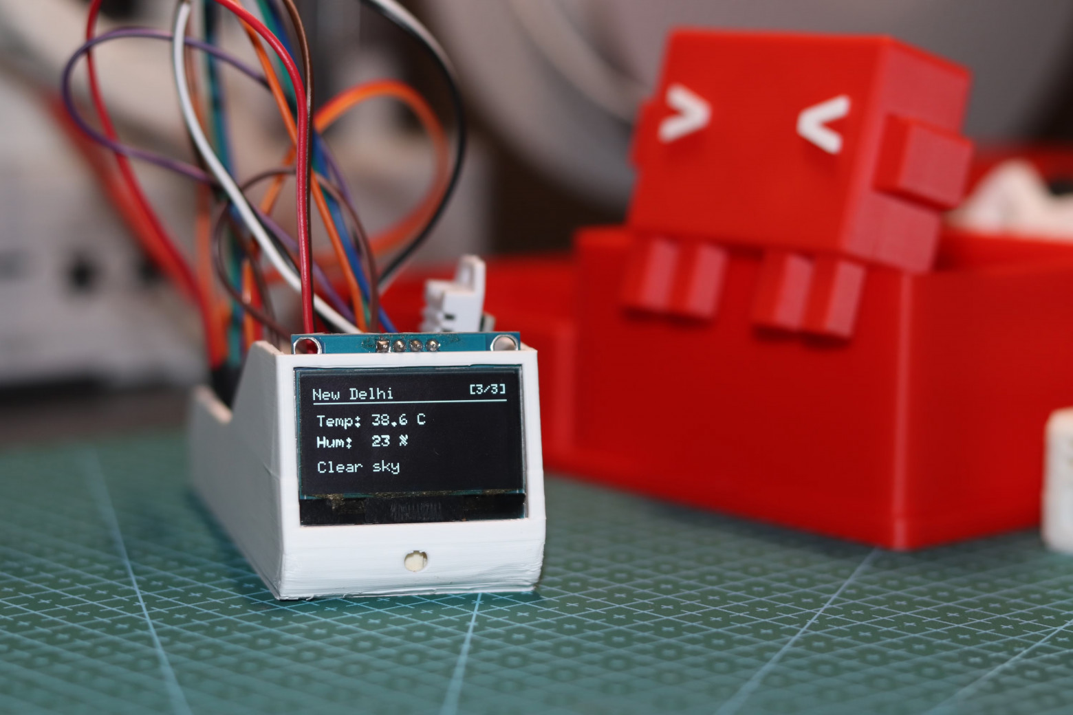 Экран уличной погоды на инфопанели ESP32